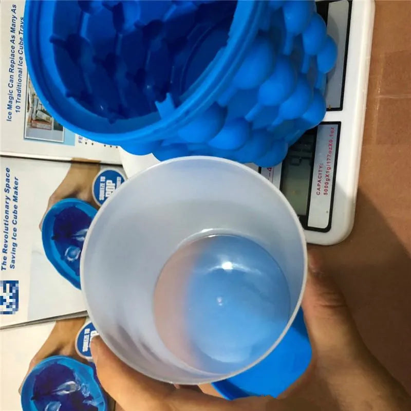 Silicone Ice Cube Maker – 3-in-1 Portable Ice Bucket for Whiskey, Wine & Beer | Space-Saving Kitchen Tool (Blue)