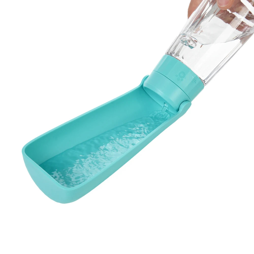 Outdoor Portable Dog Water Bottle – 550ml Leak-Proof Foldable Pet Drinking Bowl for Small, Medium & Large Dogs & Cats