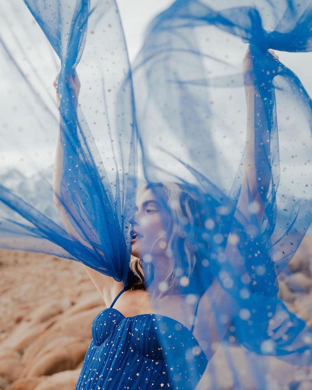 Glitter Tulle Long Spaghetti Straps Sweetheart Evening Gowns Formal Party Dress With Ribbons