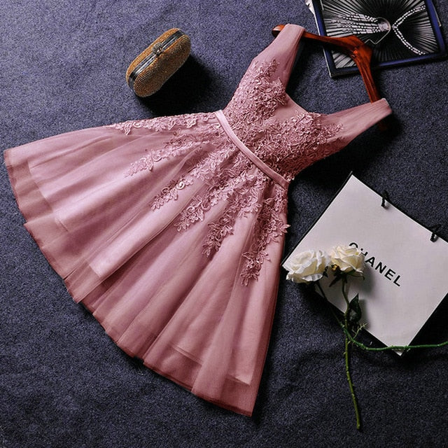 Prom Dress Short V Neck Appliques Beading Lace Up Knee-Length Dress