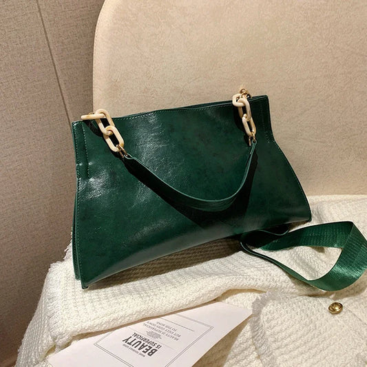 2025 New Design PU Leather Women Shoulder Bag – Soft Synthetic Leather Crossbody Handbag with Chain Decor, Large Capacity Underarm Tote Purse
