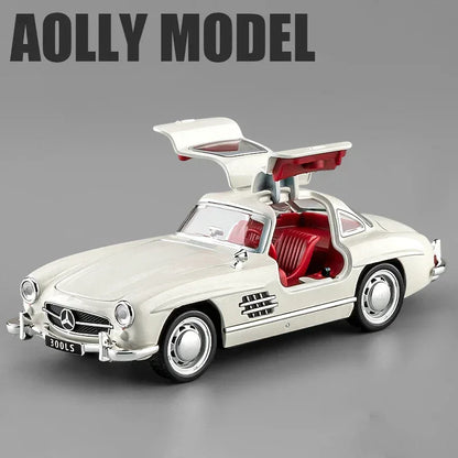 1:32 Mercedes-Benz 300SL Diecast Model Car – Pull Back, Lights & Sound Gullwing Replica - SpyTrendz