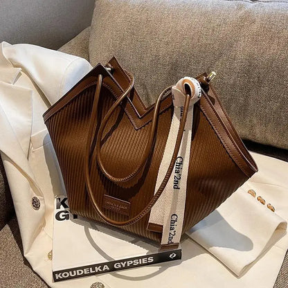 Korean Style Large Tote Bag – Fashionable PU Canvas Shoulder Bag for Women | Spacious Commuter Student Tote with Zipper Closure