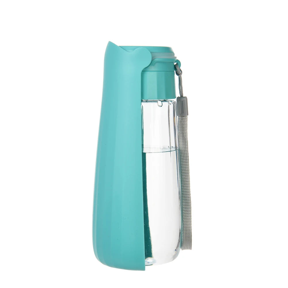 Outdoor Portable Dog Water Bottle – 550ml Leak-Proof Foldable Pet Drinking Bowl for Small, Medium & Large Dogs & Cats